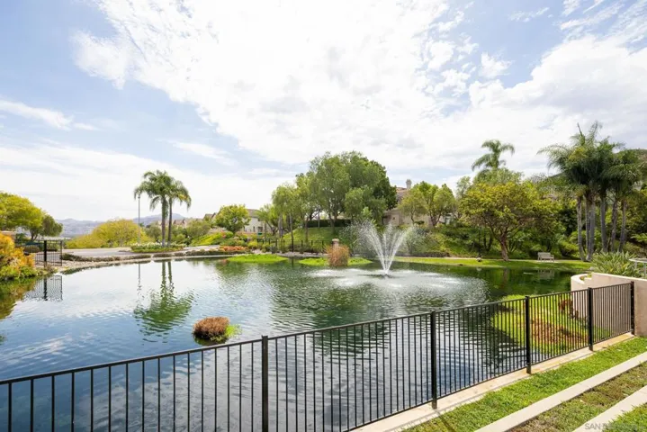 18656 Caminito Cantilena 279, San Diego, California 92127