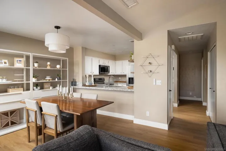 18656 Caminito Cantilena 279, San Diego, California 92127