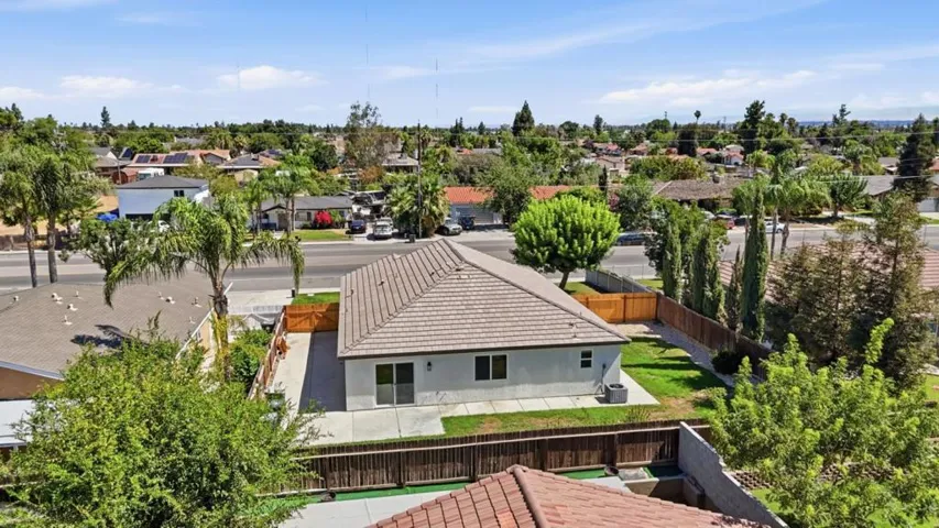 3709 Harris Road, Bakersfield, California 93313