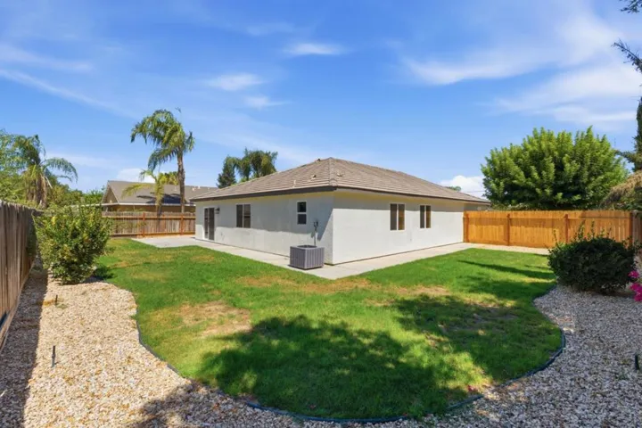 3709 Harris Road, Bakersfield, California 93313