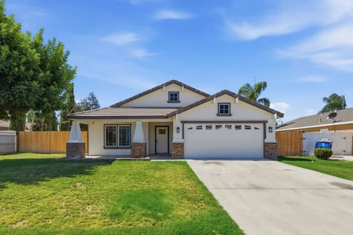 3709 Harris Road, Bakersfield, California 93313