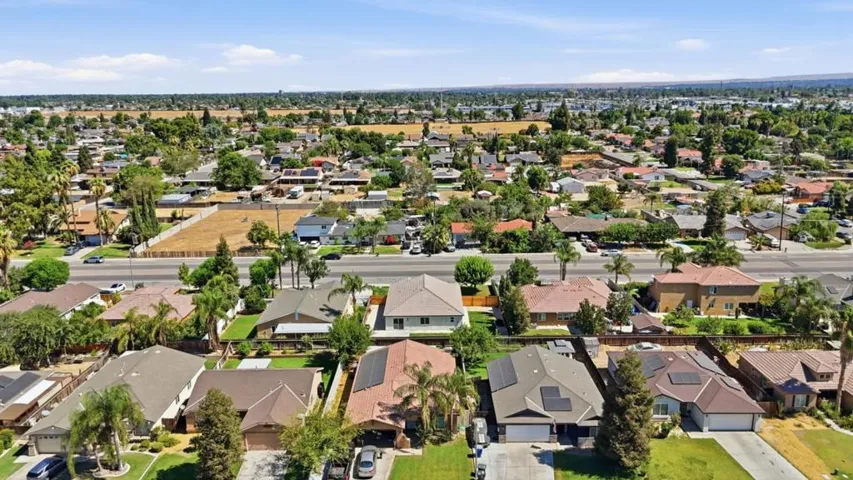 3709 Harris Road, Bakersfield, California 93313