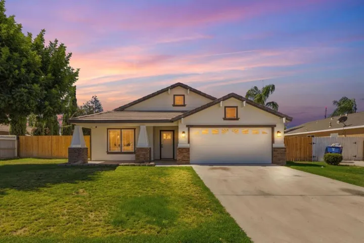 3709 Harris Road, Bakersfield, California 93313