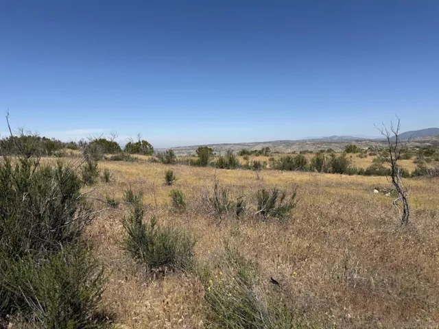 Boulder Vista Drive, Aguanga, California 92536