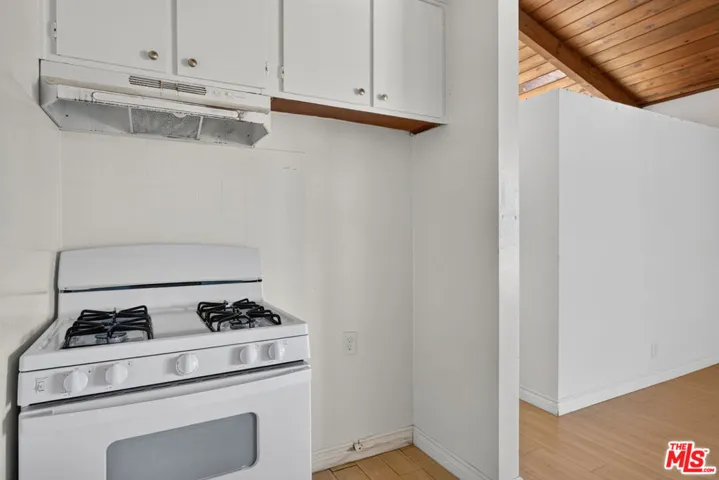 13217 Venice Boulevard, Los Angeles, California 90066