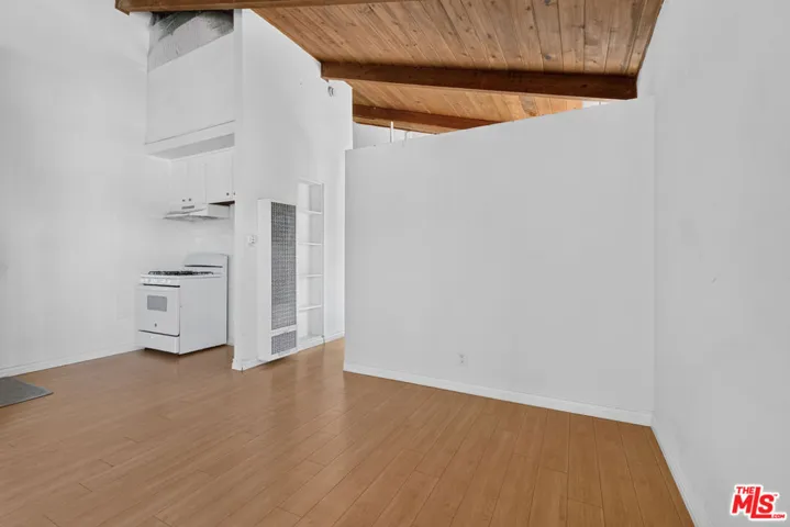 13217 Venice Boulevard, Los Angeles, California 90066