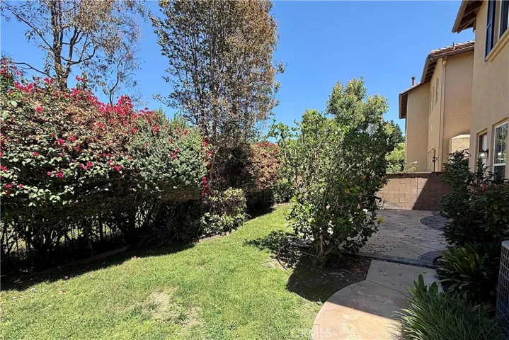 23 Carpenteria, Irvine, California 92602