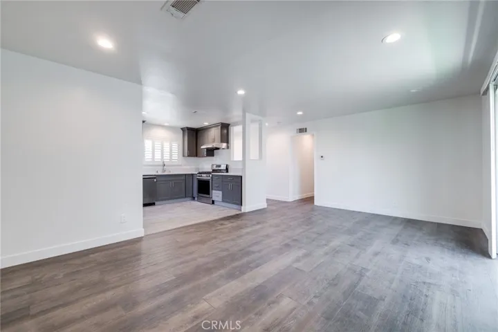 17301 Beach Boulevard 1a, Huntington Beach, California 92647