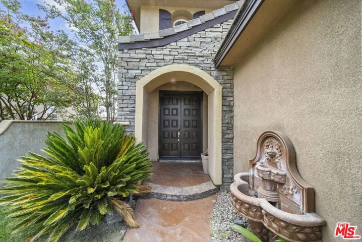 28760 Bridger Court, Santa Clarita, California 91390