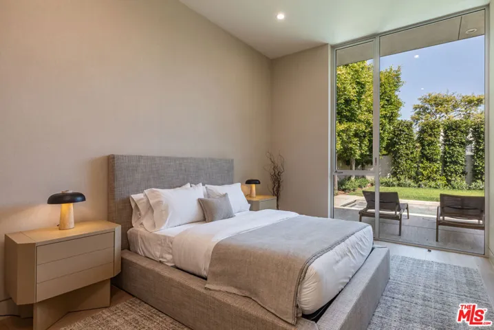 634 Moreno Avenue, Los Angeles, California 90049