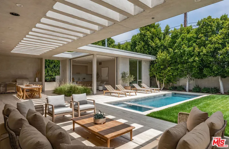 634 Moreno Avenue, Los Angeles, California 90049