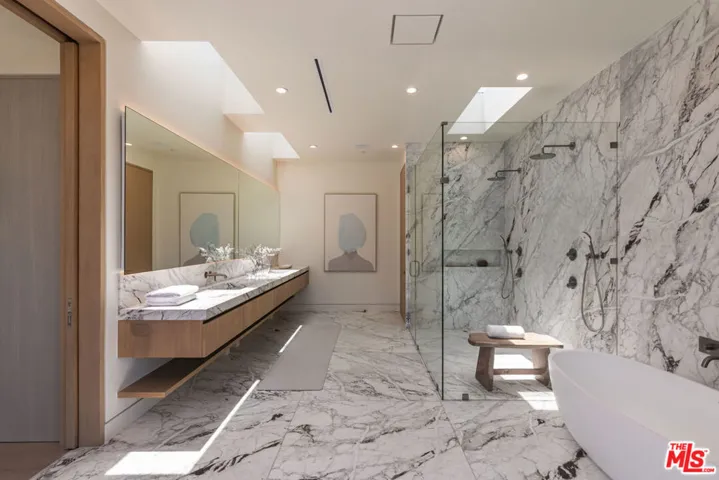 634 Moreno Avenue, Los Angeles, California 90049