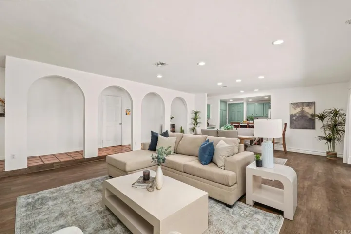 510 Burgasia Path, El Cajon, California 92019