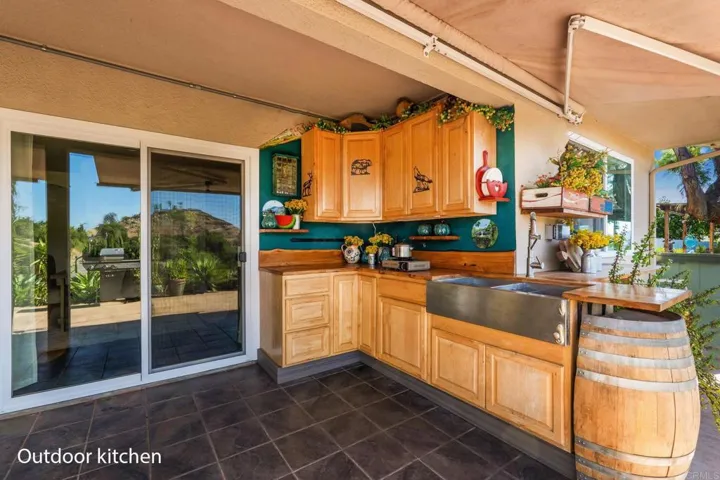 510 Burgasia Path, El Cajon, California 92019