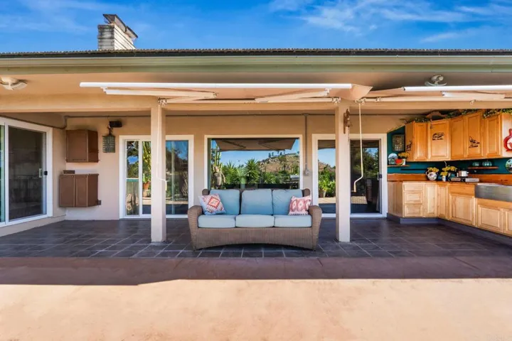 510 Burgasia Path, El Cajon, California 92019