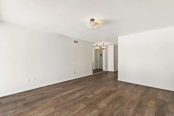 510 Burgasia Path, El Cajon, California 92019