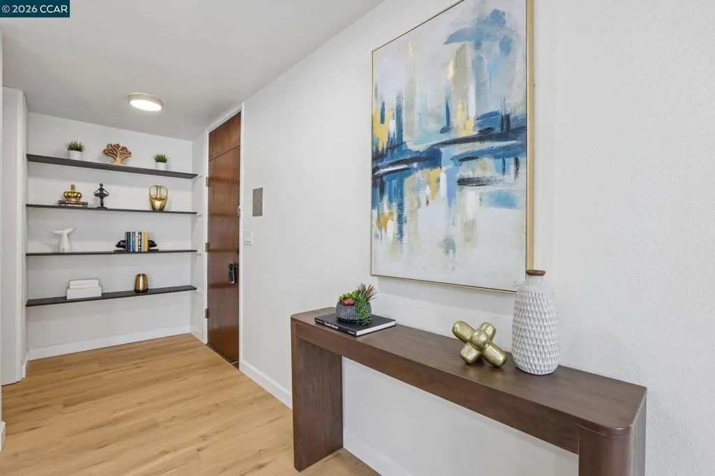 424 Staten 308, Oakland, California 94610 — photo 5