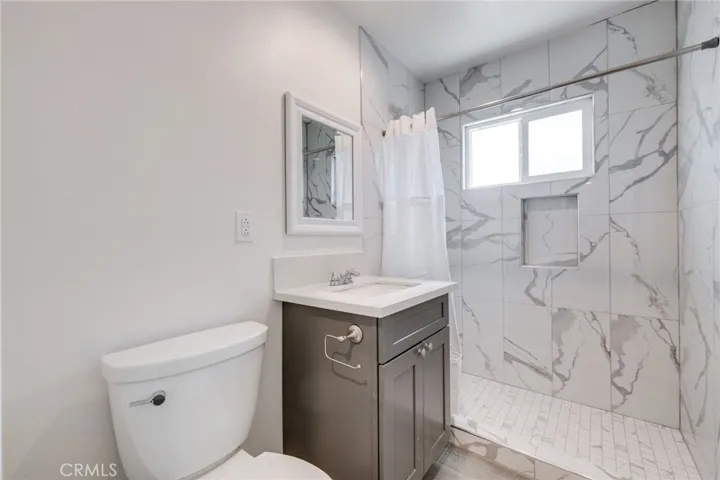 5892 Nugget Circle, Huntington Beach, California 92647