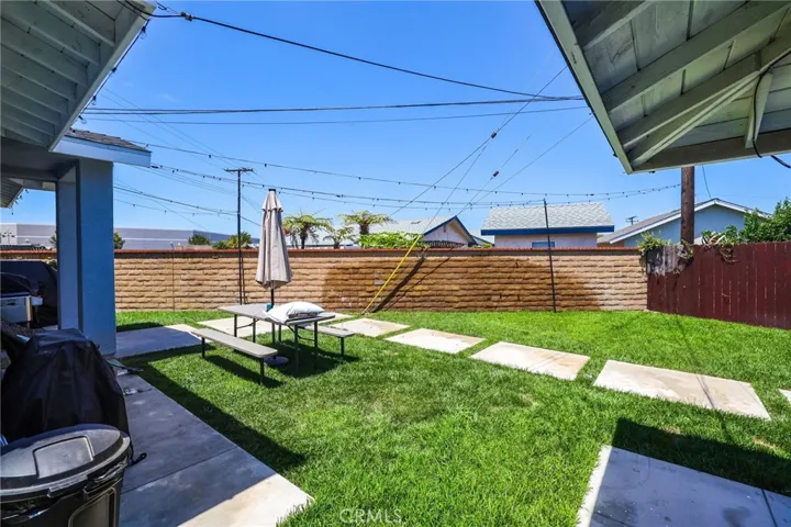 5892 Nugget Circle, Huntington Beach, California 92647