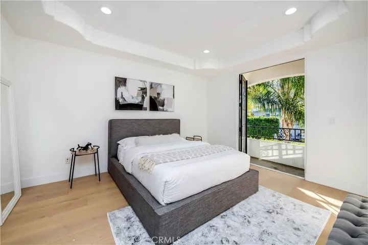 4906 Rubio Avenue, Encino, California 91436