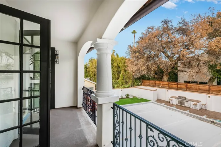 4906 Rubio Avenue, Encino, California 91436