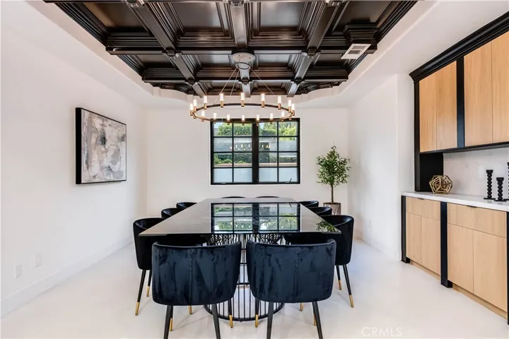 4906 Rubio Avenue, Encino, California 91436