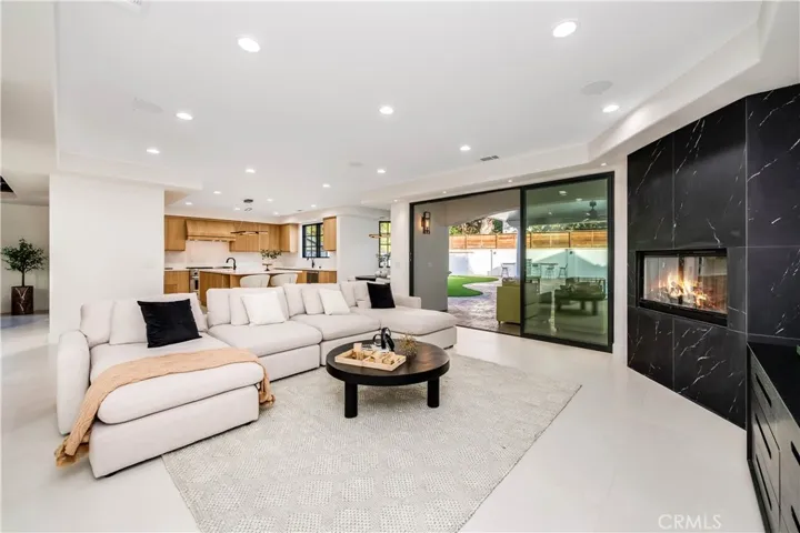 4906 Rubio Avenue, Encino, California 91436