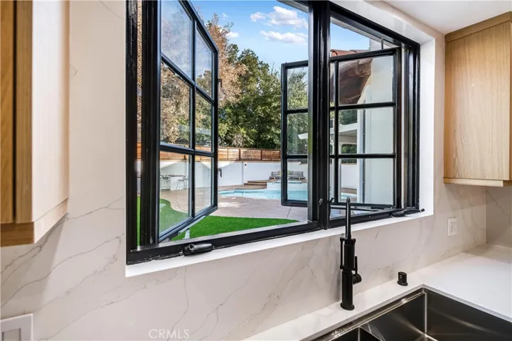 4906 Rubio Avenue, Encino, California 91436
