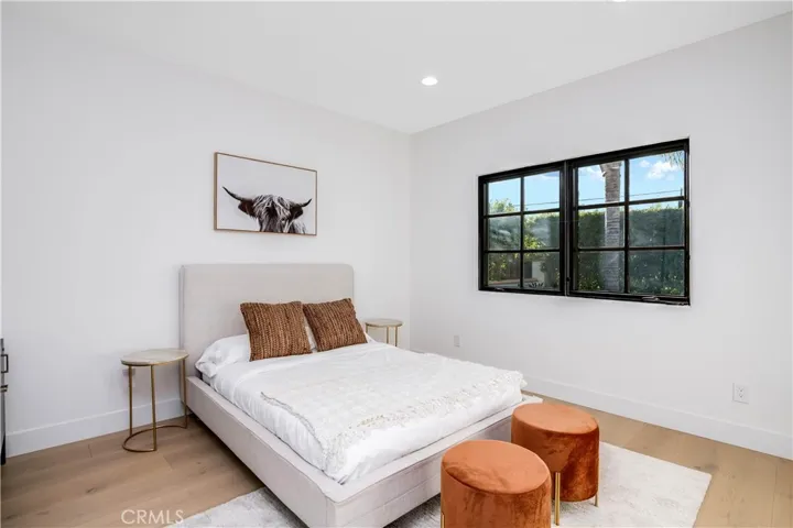 4906 Rubio Avenue, Encino, California 91436