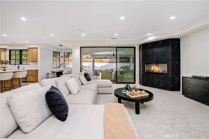 4906 Rubio Avenue, Encino, California 91436