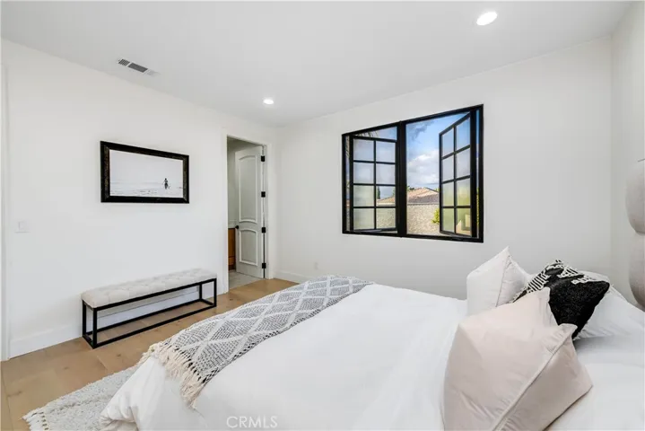 4906 Rubio Avenue, Encino, California 91436
