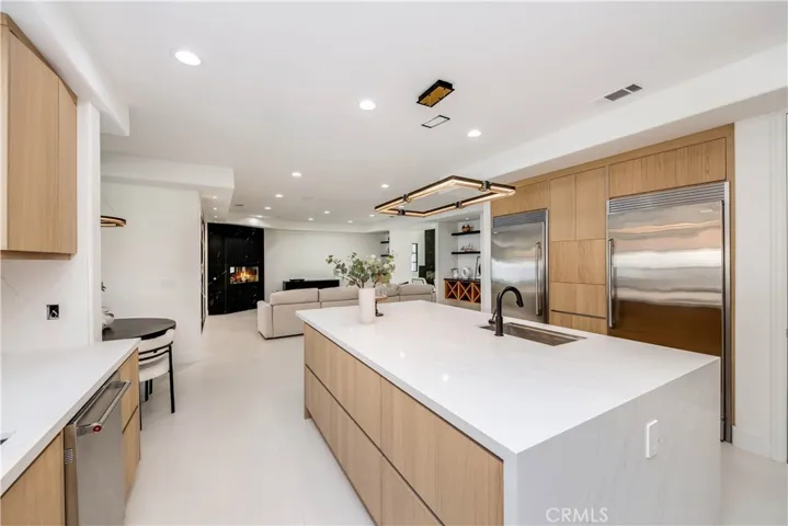 4906 Rubio Avenue, Encino, California 91436