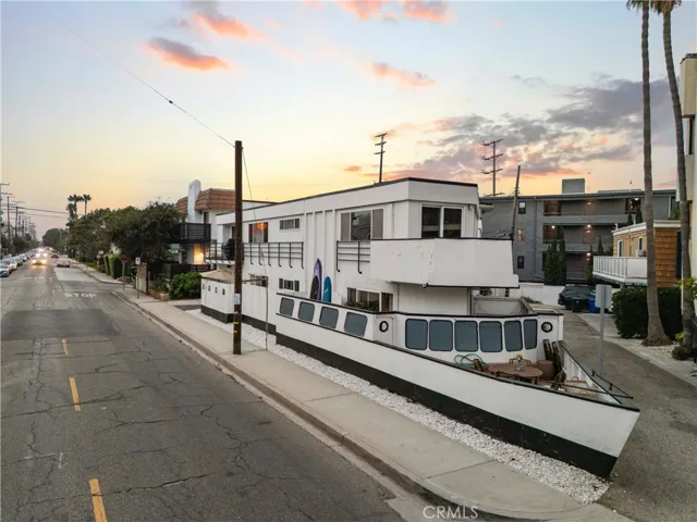 3906 Pacific Avenue, Marina Del Rey, California 90292