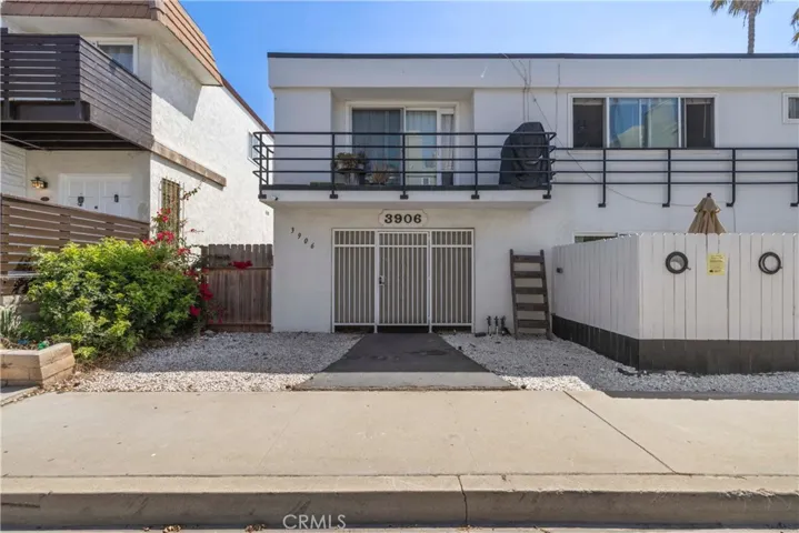 3906 Pacific Avenue, Marina Del Rey, California 90292