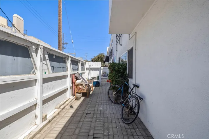 3906 Pacific Avenue, Marina Del Rey, California 90292