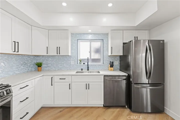 3906 Pacific Avenue, Marina Del Rey, California 90292