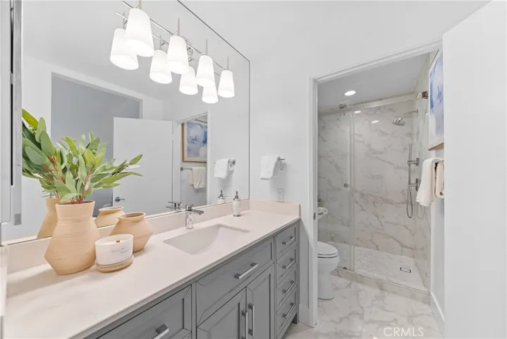 51 Ashbrook 67, Irvine, California 92604