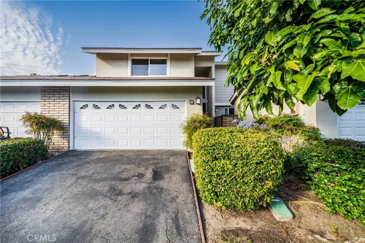 51 Ashbrook 67, Irvine, California 92604