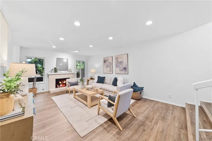 51 Ashbrook 67, Irvine, California 92604