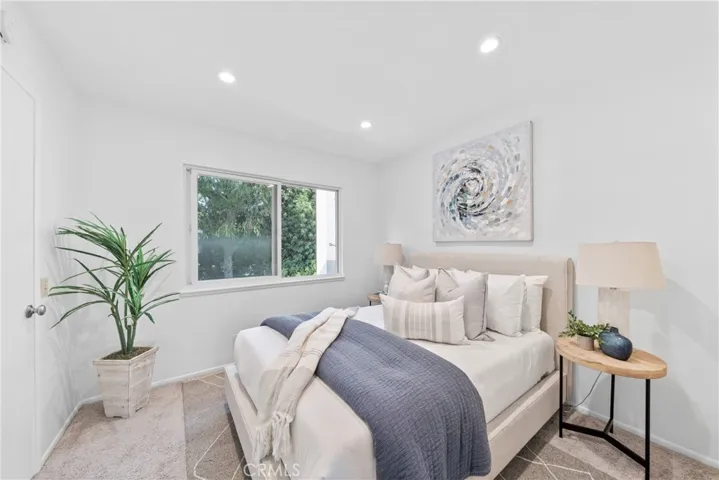 51 Ashbrook 67, Irvine, California 92604