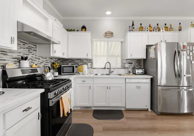 718 Sycamore Avenue, Vista, California 92083