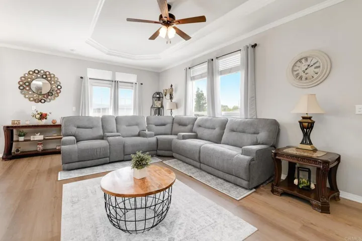 718 Sycamore Avenue, Vista, California 92083