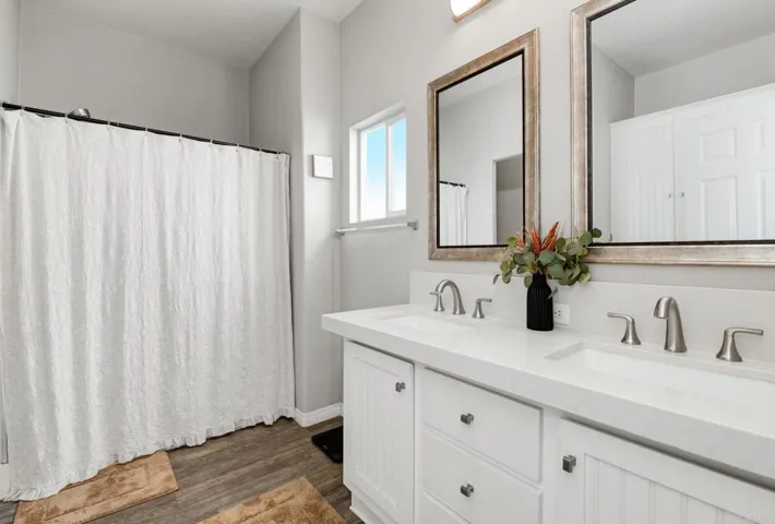718 Sycamore Avenue, Vista, California 92083