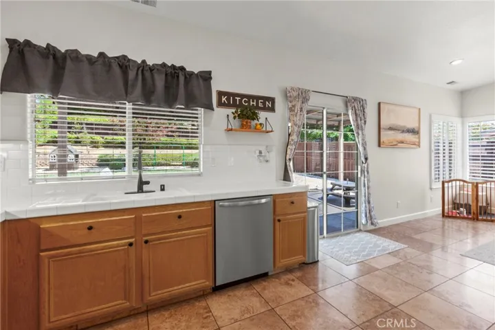 1204 Grassy Hollow, Paso Robles, California 93446