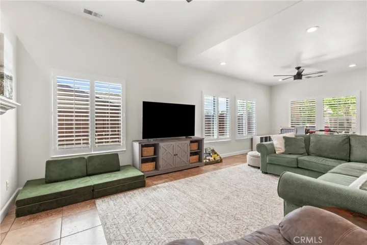 1204 Grassy Hollow, Paso Robles, California 93446