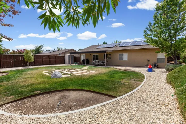 1204 Grassy Hollow, Paso Robles, California 93446