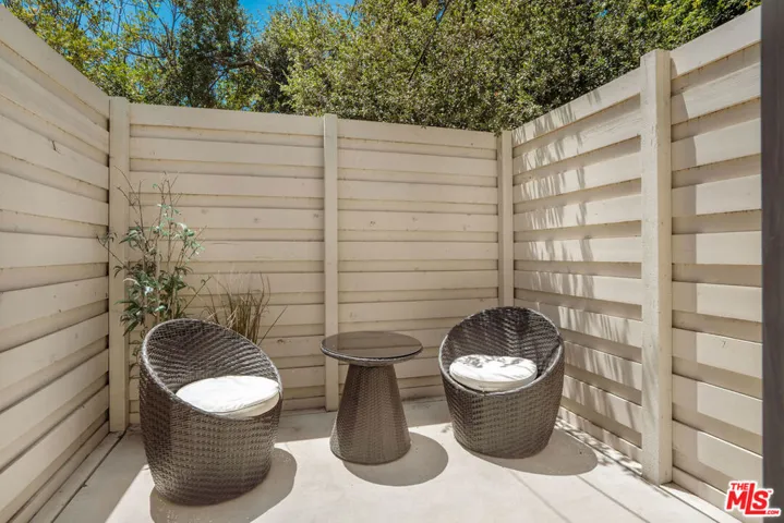 4734 Los Feliz Boulevard, Los Angeles, California 90027