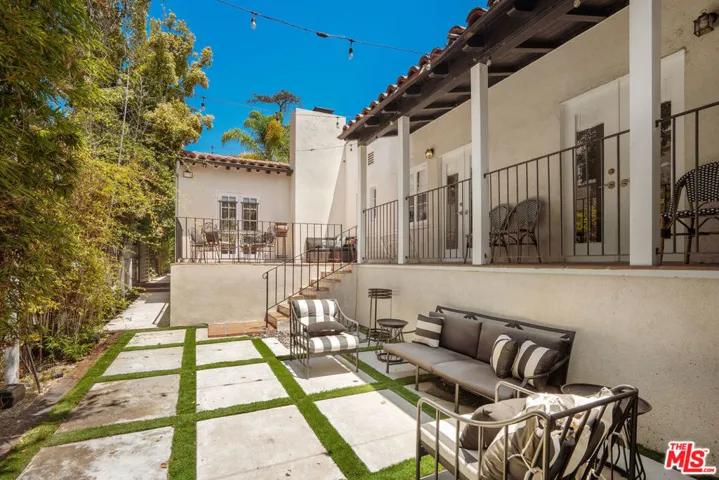 4734 Los Feliz Boulevard, Los Angeles, California 90027