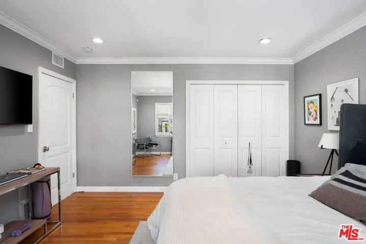 4734 Los Feliz Boulevard, Los Angeles, California 90027