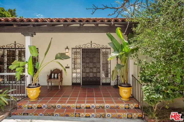 4734 Los Feliz Boulevard, Los Angeles, California 90027